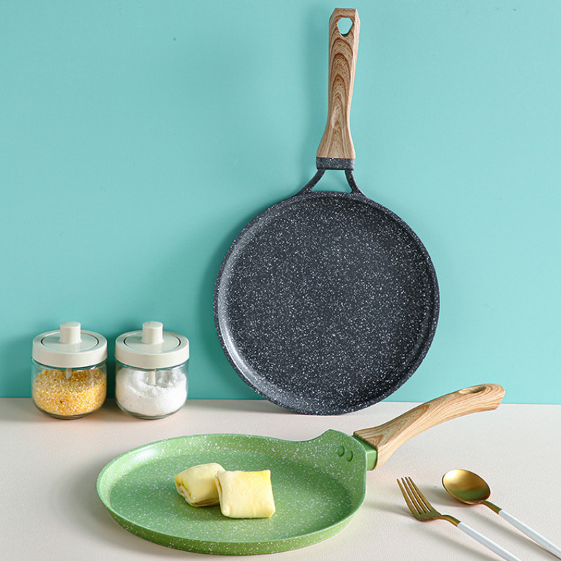 나무 손잡이가 달린 크레페 팬케이크 팬, 들러붙지 않는 - Cast Iron Skillet 리뷰 및 가격