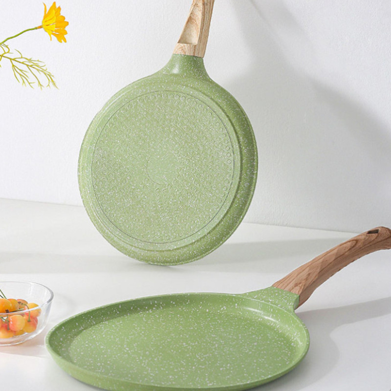 나무 손잡이가 달린 크레페 팬케이크 팬, 들러붙지 않는 - Cast Iron Skillet 리뷰 및 가격